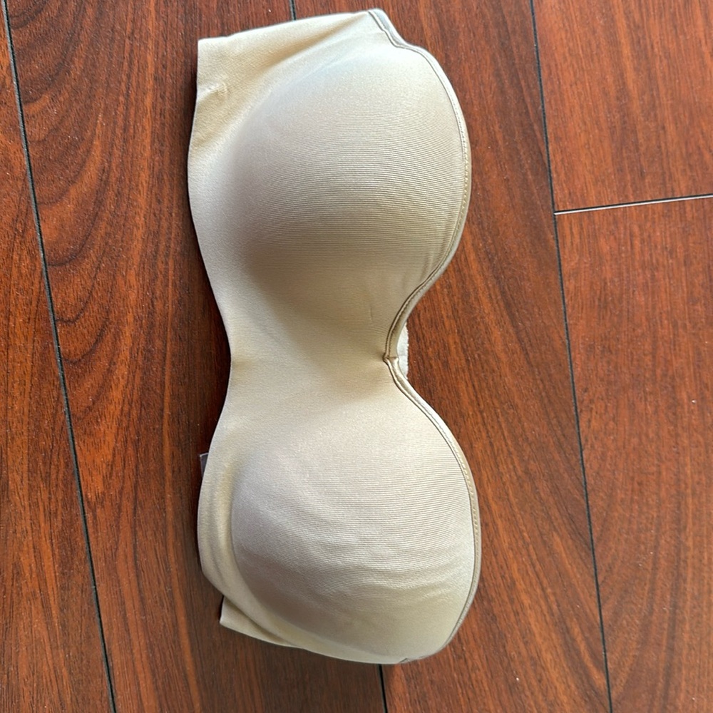 NATORI STRAPLESS CONVERTIBLE BRA